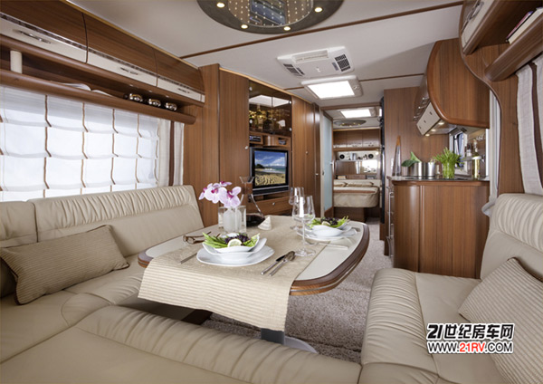 �¹�Fendt�Ϲ�ʽA��Brillant 700TFD����