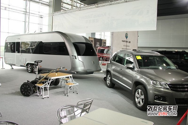 2012���Ľ챱������¶Ӫչ��չ������ ����������Яŵ˹������չ