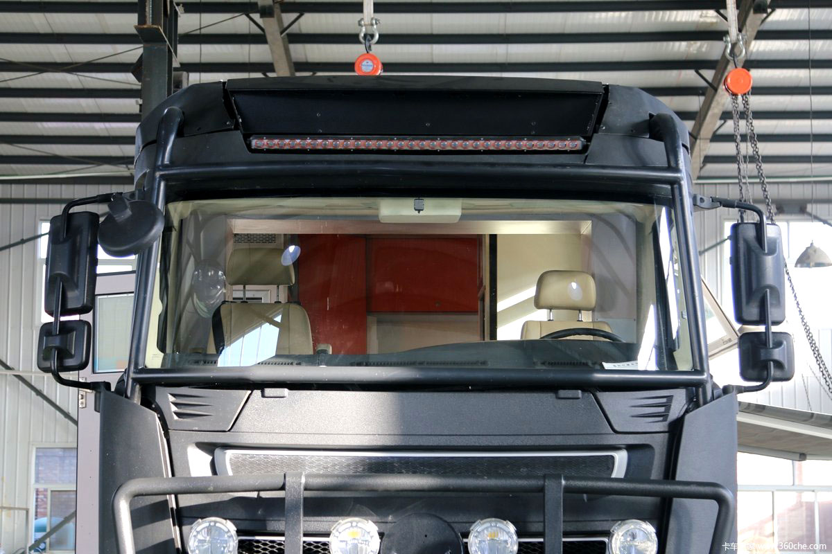 中国首款自主越野房车||性能直逼进口产品