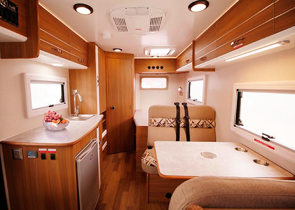 出发啦,巨威汽车旅居车与你相约在苏州太湖