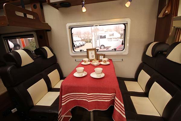 【巨威房车】全顺底盘的阿瑞斯4600尊享版房