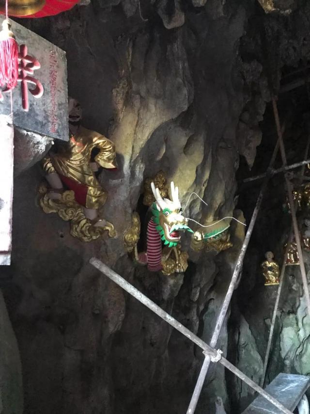一家三口不着家房车旅行 滇南宗教奇观 三教合一的缘狮洞(56)