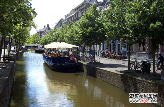 ���������������Ǽ�������Delftse Hout¶Ӫ��