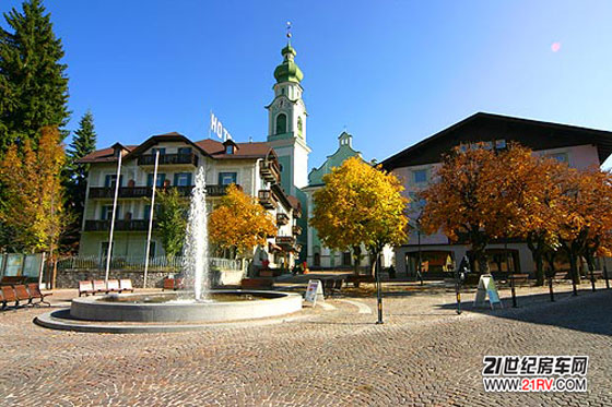 ��������Ȱ��ܺ����Ǽ�������Toblacher See¶Ӫ��