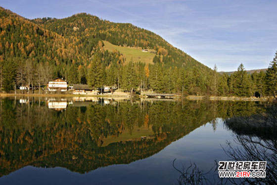 ��������Ȱ��ܺ����Ǽ�������Toblacher See¶Ӫ��