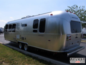 Airstream˾ϹʽAFlying Cloud