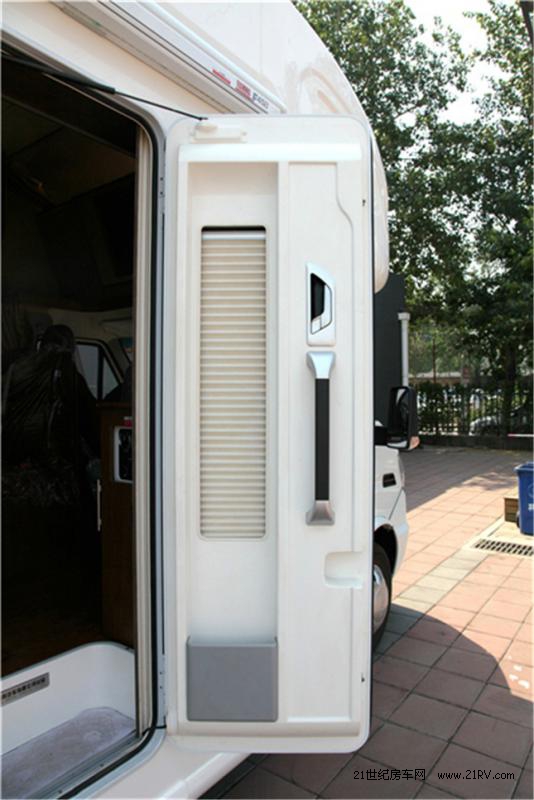 房车专用电吸门,一眼就知用料十足
