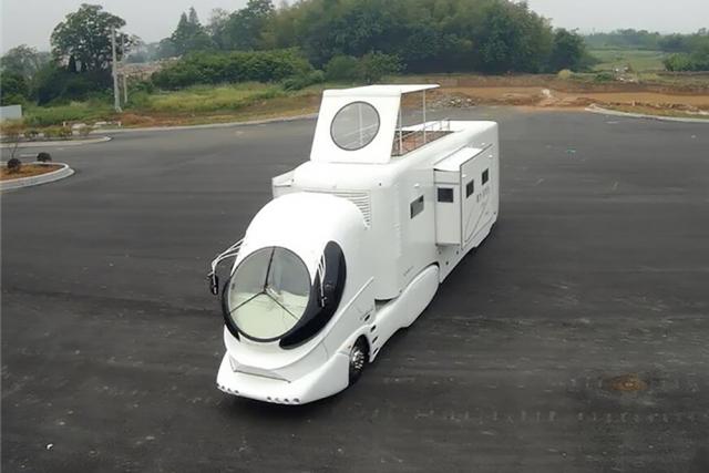 售价高达1860万元 世界顶级房车克拉尼首次亮相南京