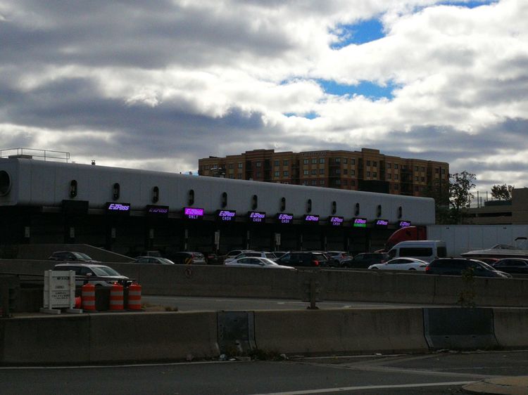 21095742216f8219d17609.jpg 2.jpg