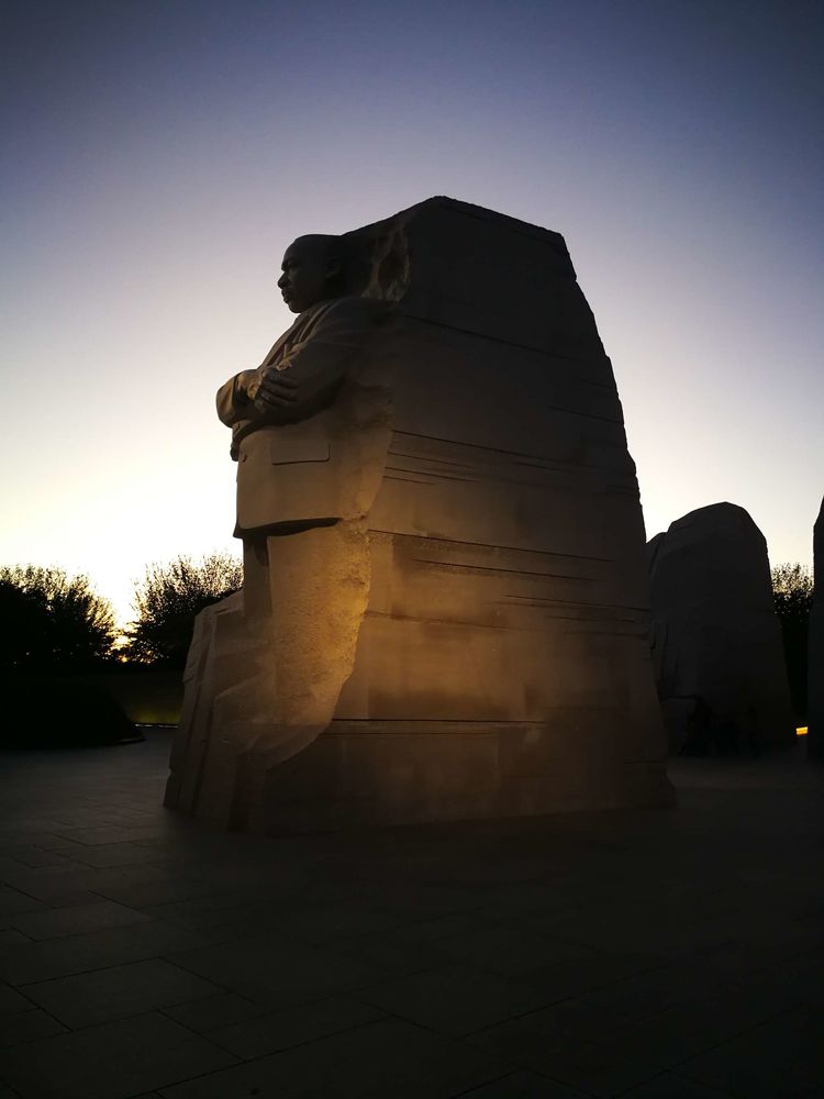 22104009f3cd1589b74746.jpg 31.jpg