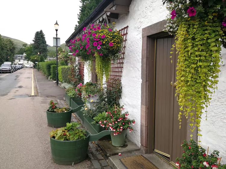 24150957fc8441cccc3270.jpg 49.jpg