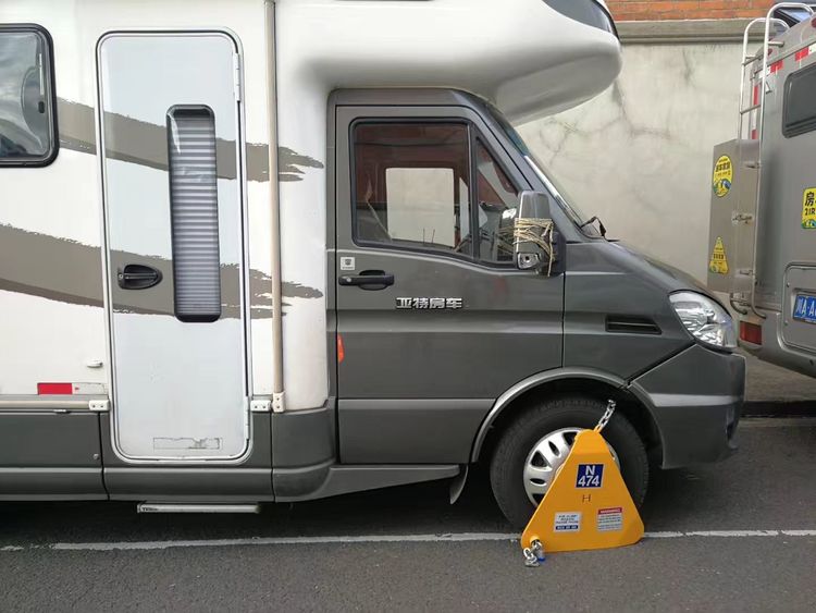 24151120514e6d45e96974.jpg 55.jpg