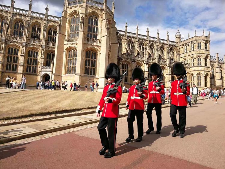 241517113777a5bd3a5352.jpg 74.jpg