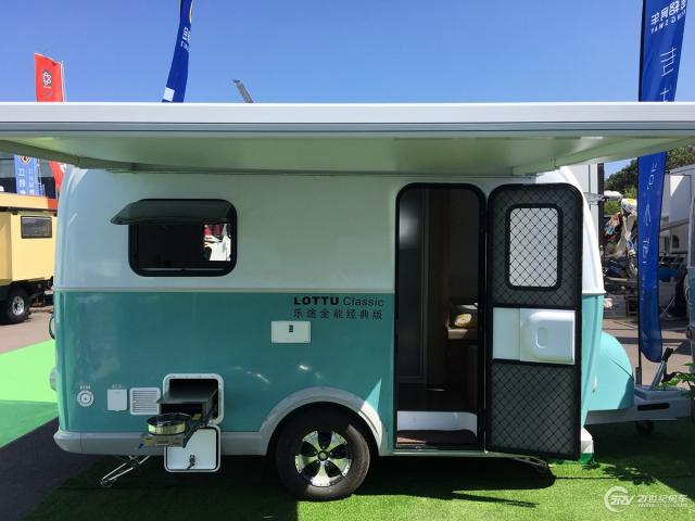 99万 金辂乐途lotte classic公路拖挂新布局车型上市_新闻-21世纪房车