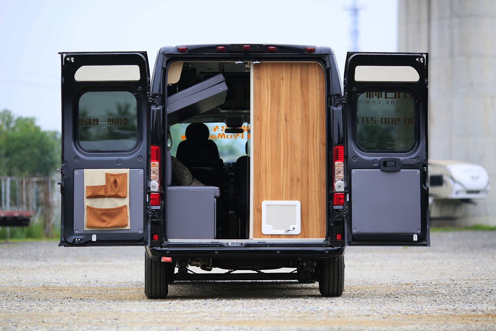 正道出奇公羊房车