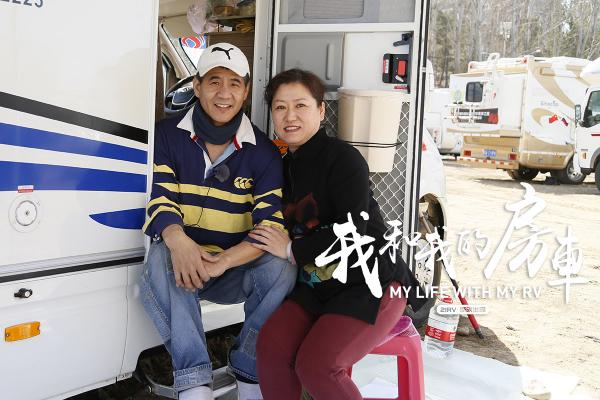 ���귿����һ�γ�ȥ��Ͷ���ˮ�ã����鲻��ķ������Ͻ���ѧ����