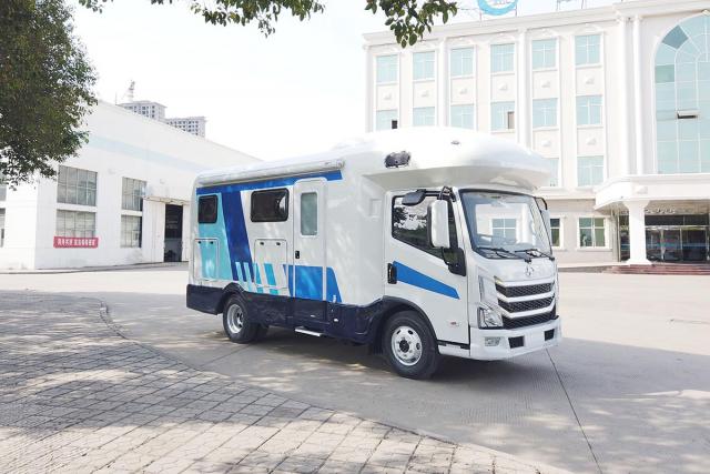 内部空间充足配置新颖新飞轻卡国六自动挡房车即将上市