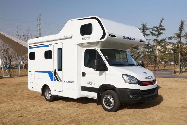 【21rv 新闻】近日,宇通房车推出一款基于依维柯欧胜底盘改造的自行式
