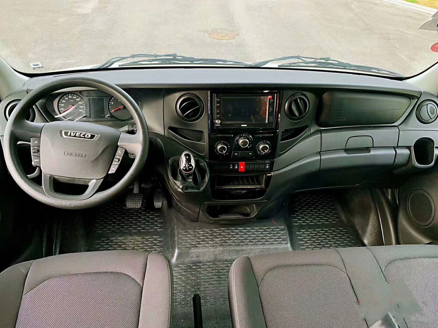 43.98万包上海大牌,8at自动挡,还是最新欧胜底盘打造_10