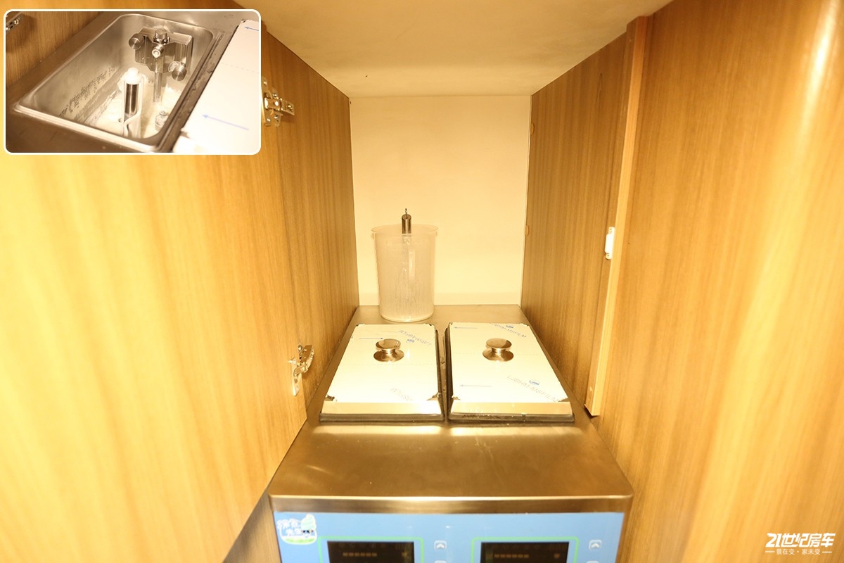 01200628b83f66019b3463.jpg 339A1624.JPG