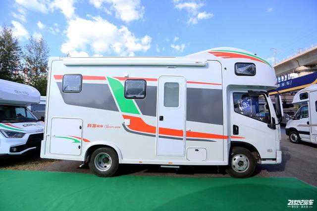 8万元! 科发新款北极熊房车北京展会首发