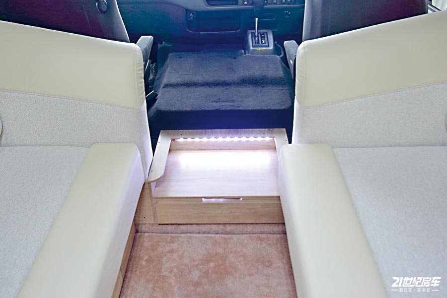 interior_led.jpg