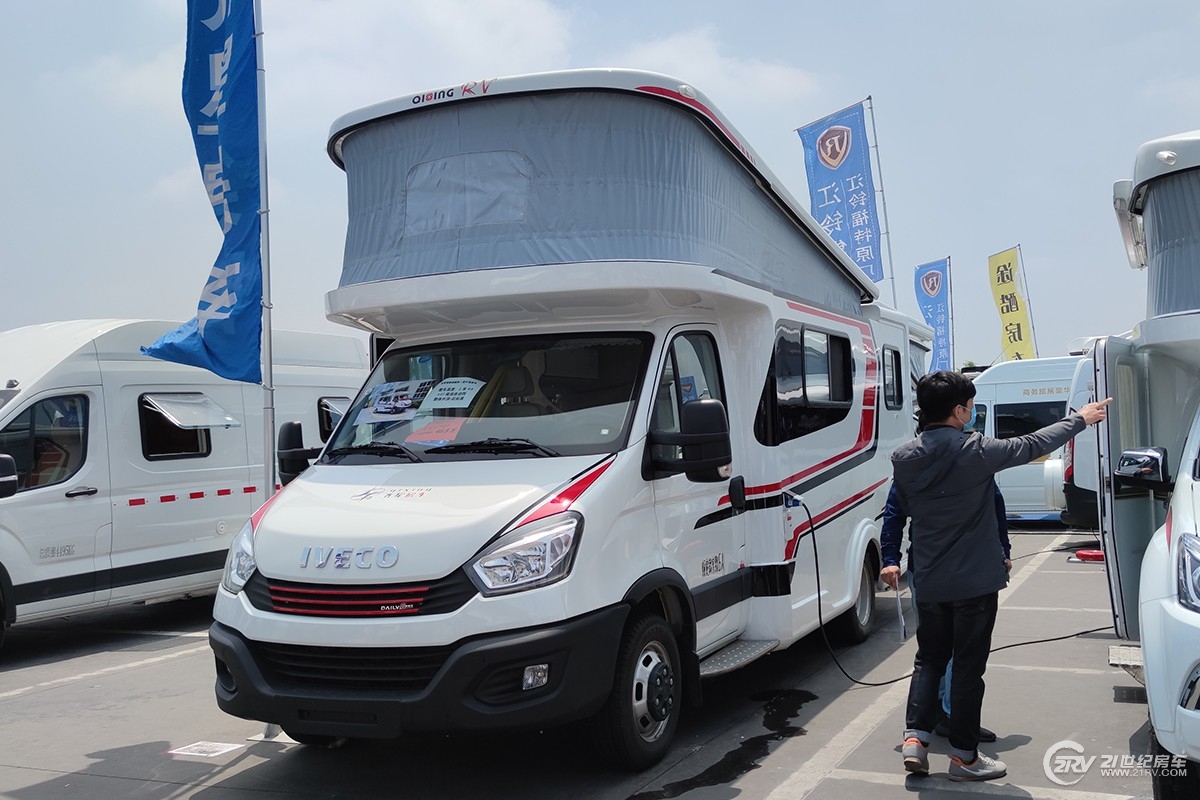 2021房车世界双12狂欢节齐星房车特价促销抓紧时机