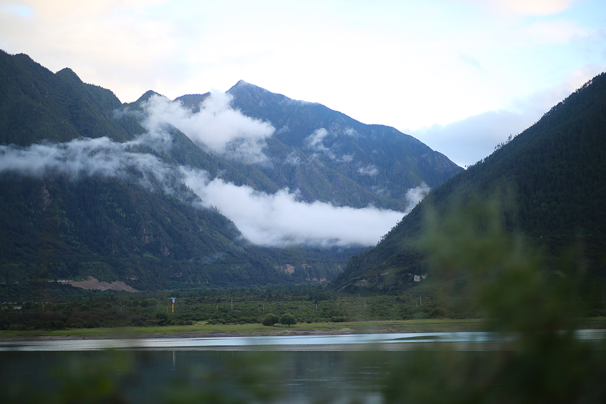 21RV川藏行｜八宿出发，自驾房车途径波密至雅鲁藏布大峡谷，迎接日照金山壮秀美景