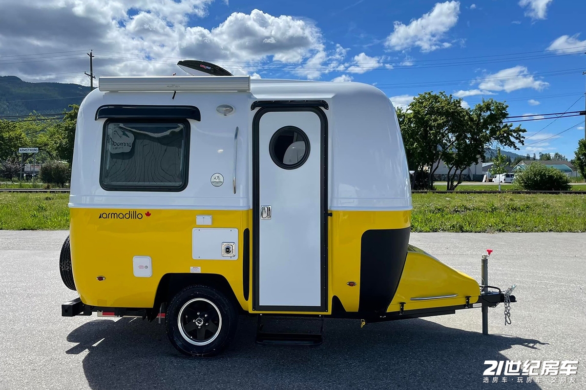 fiberglass-armadillo-camper-is-a-flagship-for-ultimate-resistance-to-the-off-grid-world_12.jpg